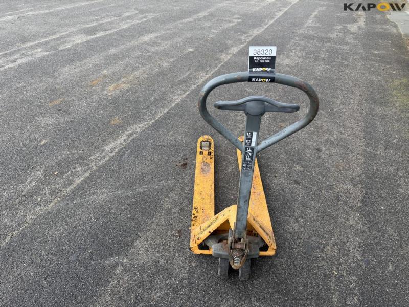 Pallet truck 6