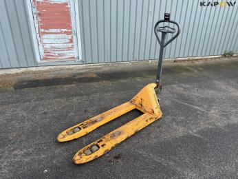 Pallet truck