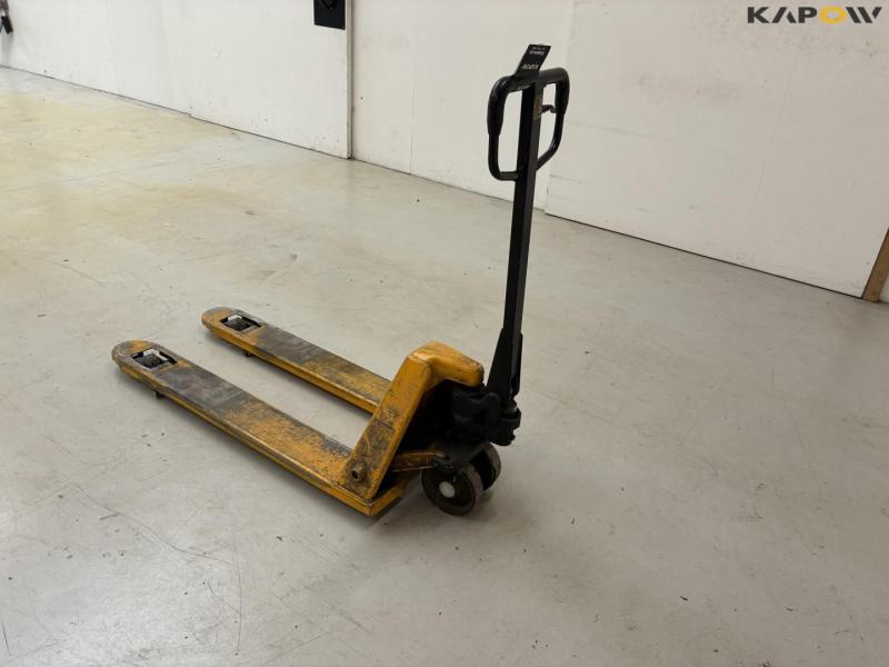 Pallet truck 6