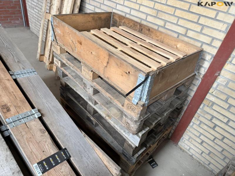 Pallets + pallet frames 6