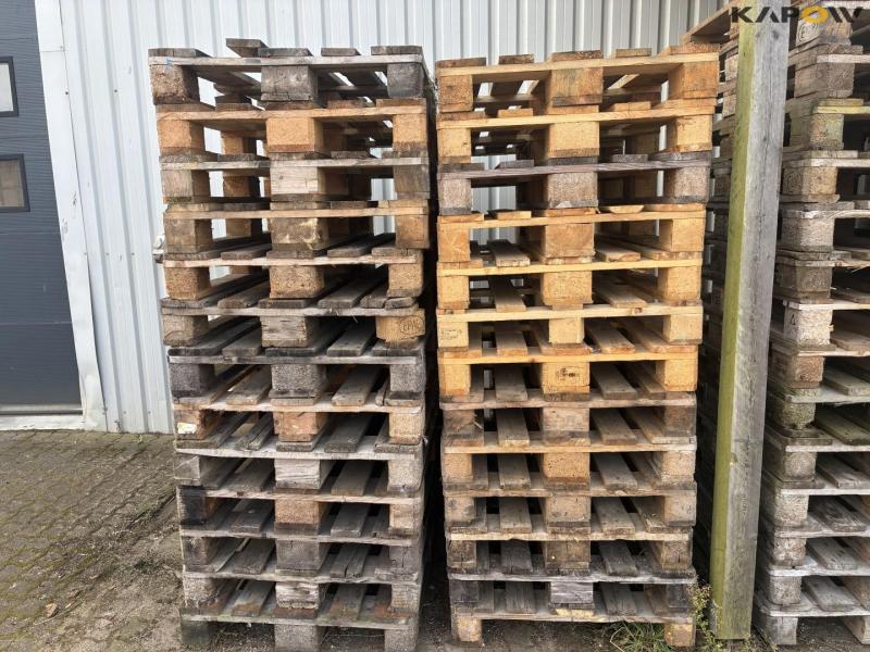 Pallets 8