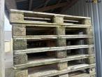 Pallets 16