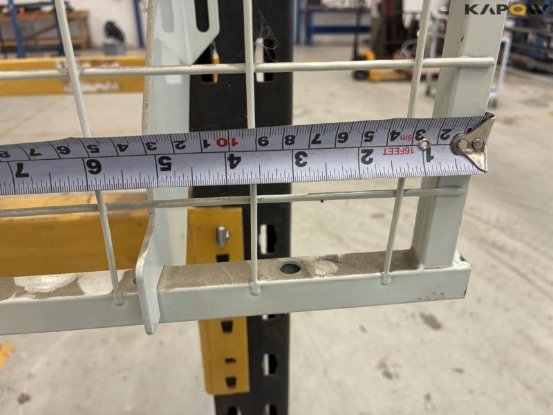 Pallet rack - 4 compartments 24