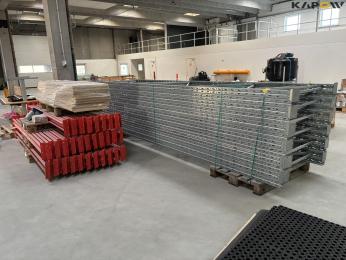 Pallet rack 5 compartments