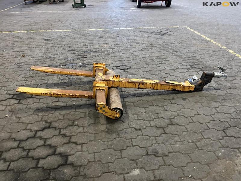 Pallet truck for excavator 4