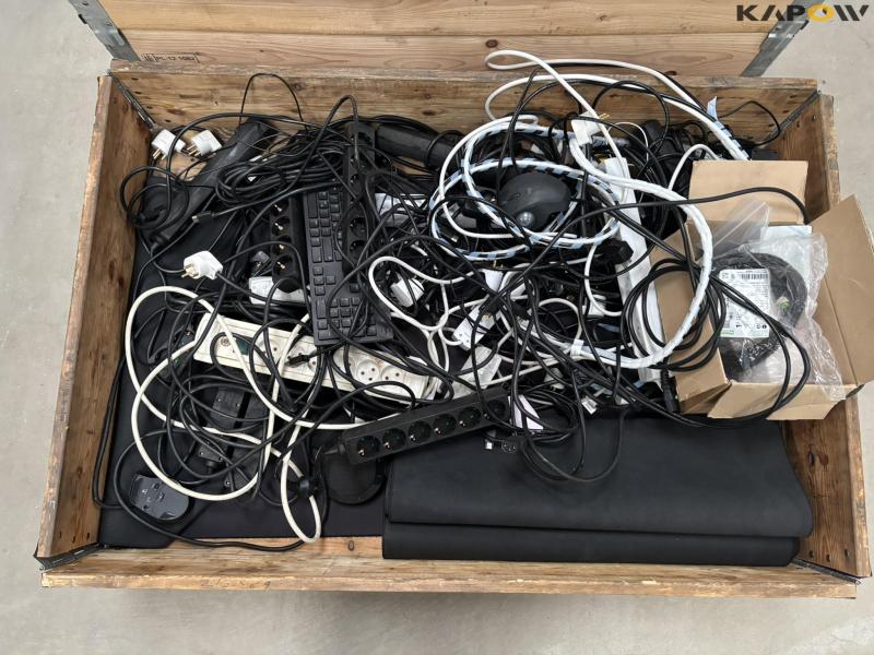 Computer equipment 20