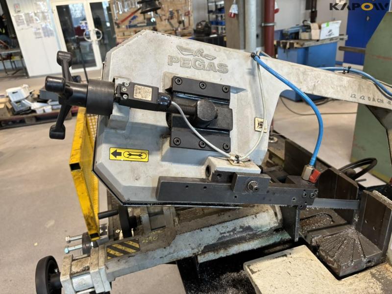 Pegas 200x250 band saw 12