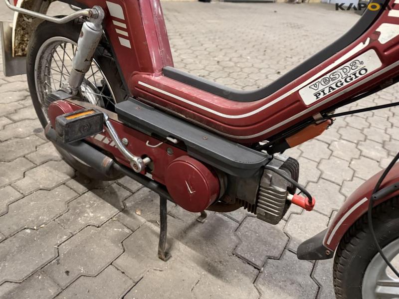 Piaggio Vespa Si moped 12