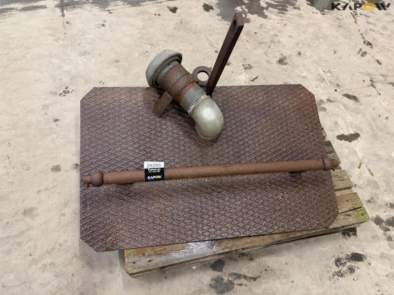 Plate with lift arm pull 8