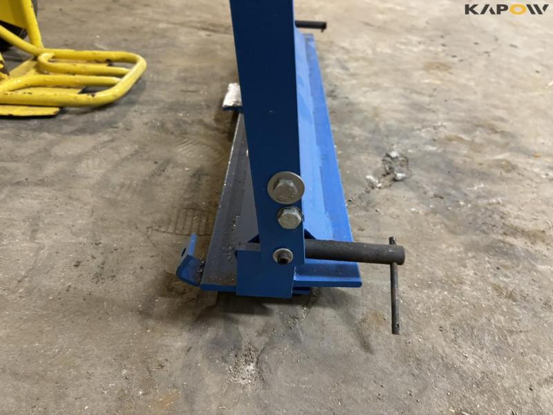 Sheet metal trestle and sack truck 14