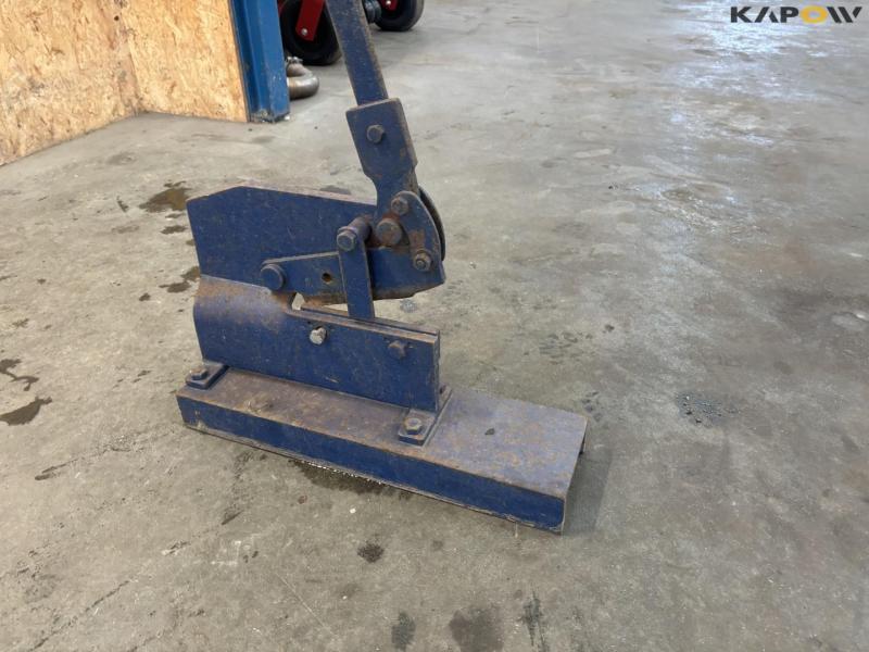 Sheet metal cutter 4