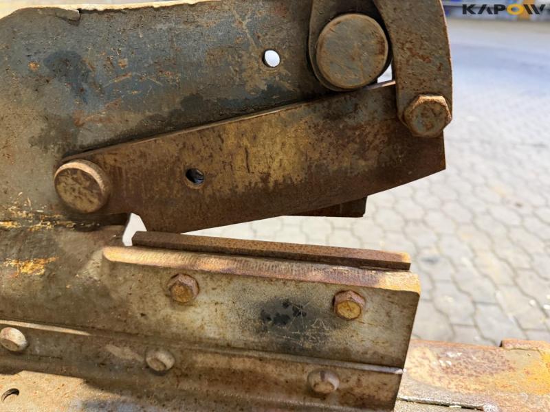 Sheet metal cutter 11