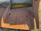Grader bucket and digging tooth 13