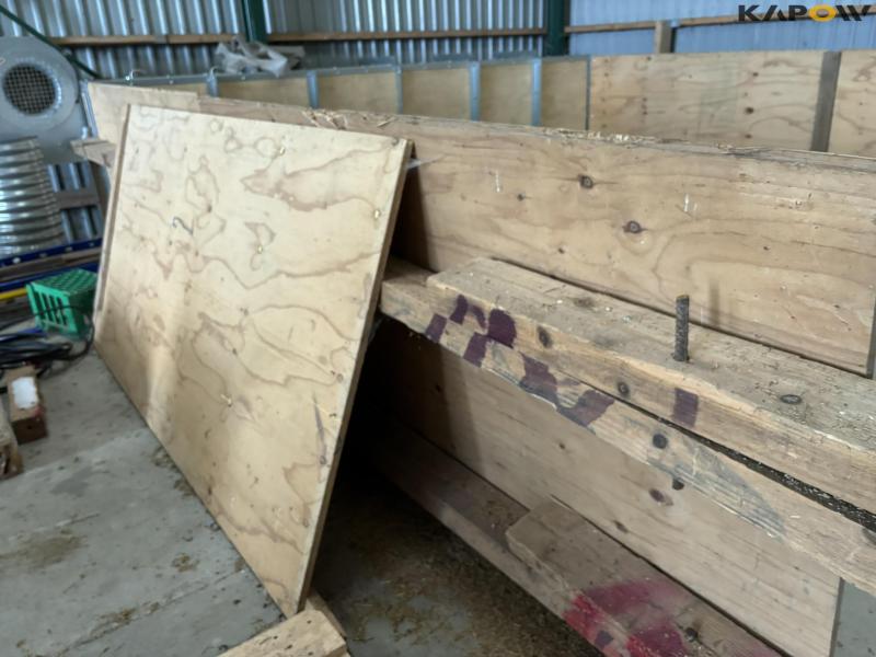 Plant drying plant 25