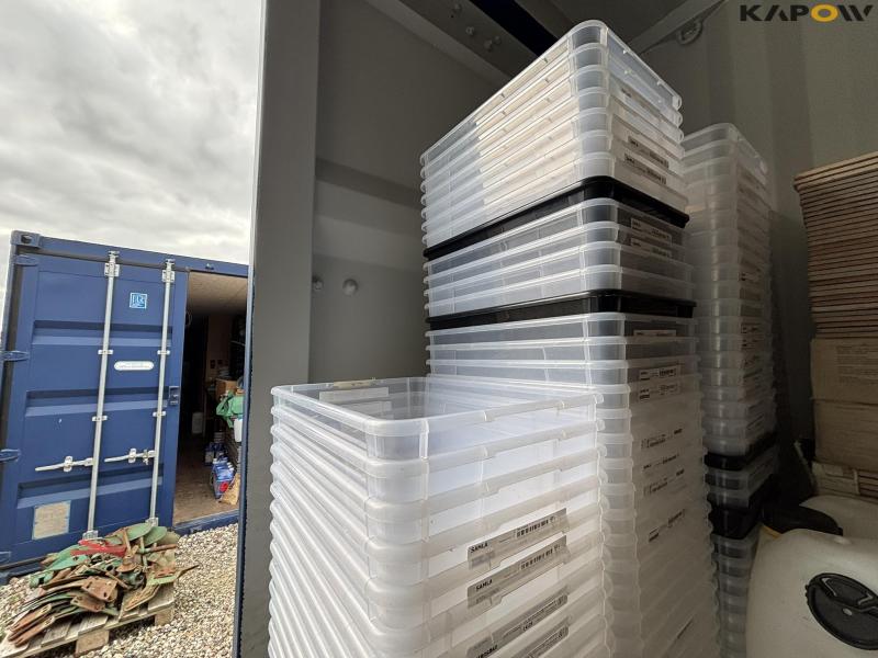 Plastic boxes 14 liters 400 pcs. 1