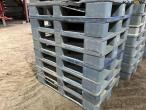 Plastic pallets 20