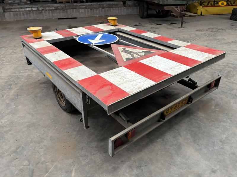 PMW 6 Sign trailer 7
