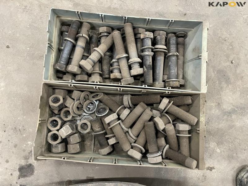 Poluzzi belts for forage harvesters and combines 30