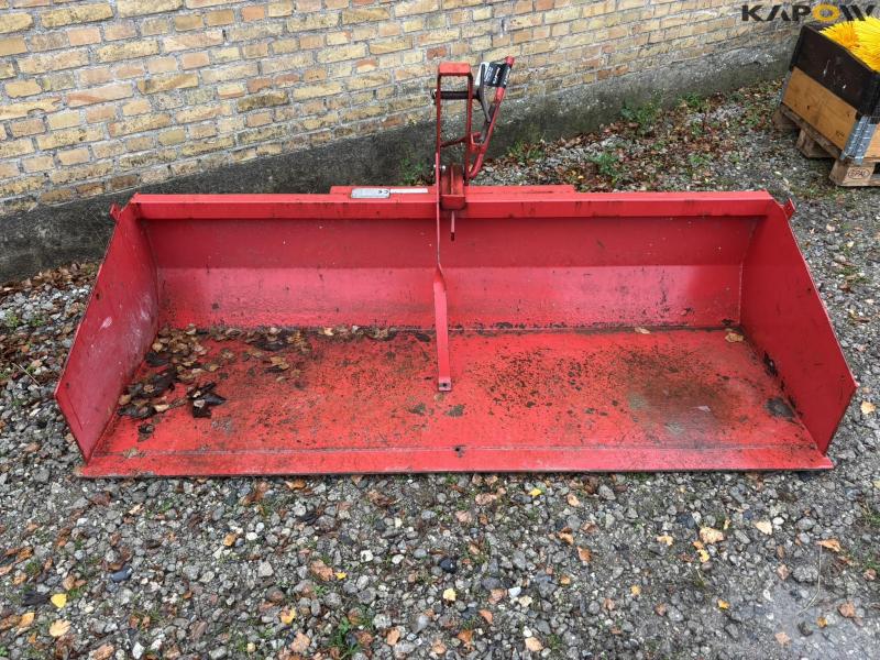 Præstbro 1400 rear tip bucket 2