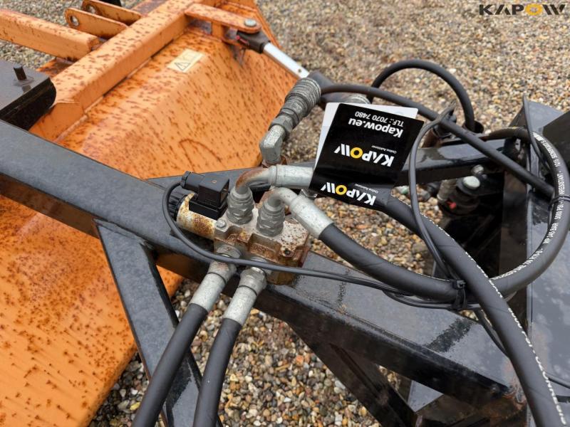 Præstbro broom with Terex hitch 13