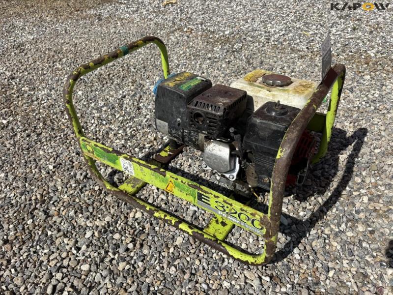 Pramac E3200 generator 1