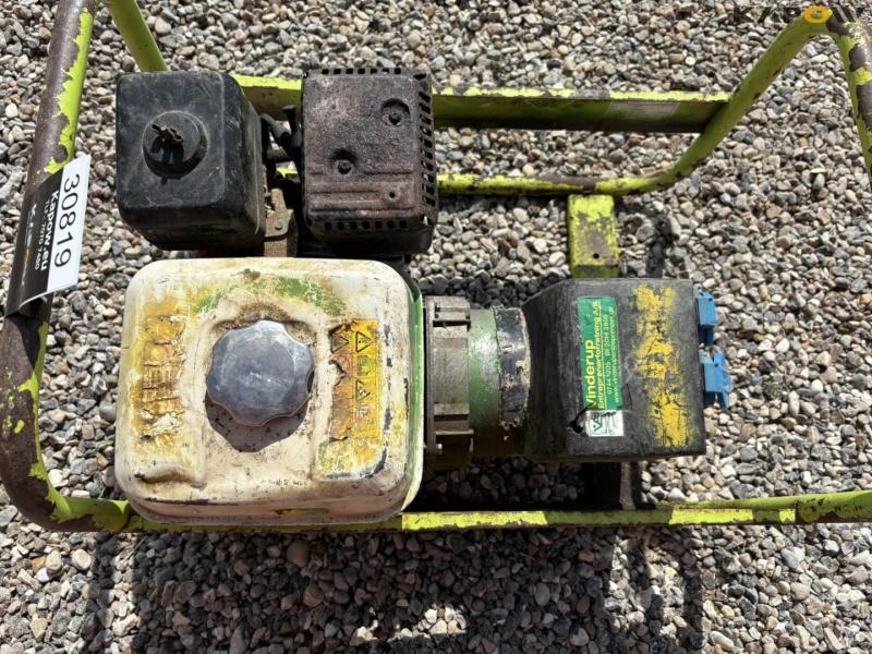 Pramac E3200 generator 16