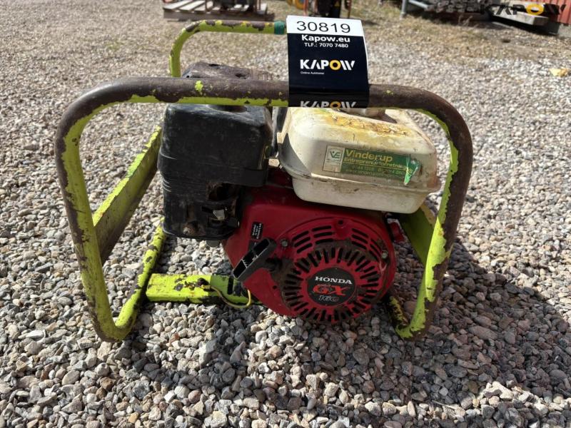 Pramac E3200 generator 17