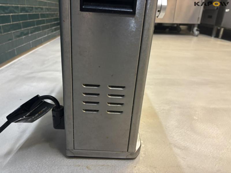 Prince Castle vertical contact toaster 18