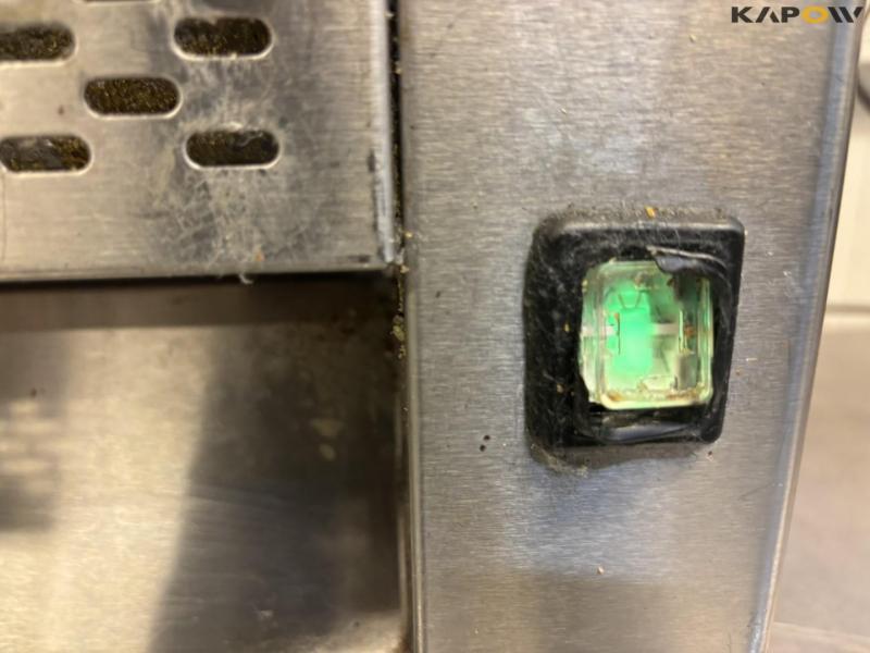 Prince Castle vertical contact toaster 33