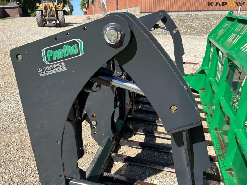 Prodig HX3000 silo grab 21