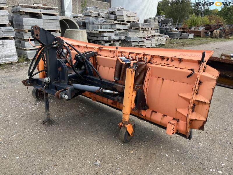 Pronar PU 3300 snow plow 5