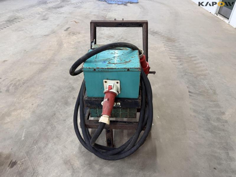 PTO generator with three-point hitch 7