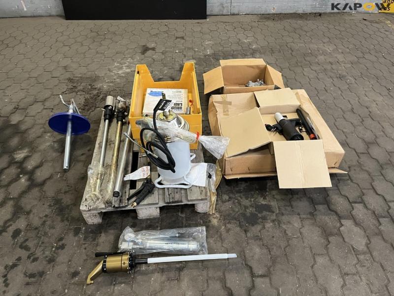 Pumps for oil and grease 2