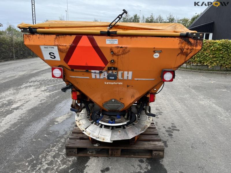 Rauch Axeo 18.1 salt spreader 6