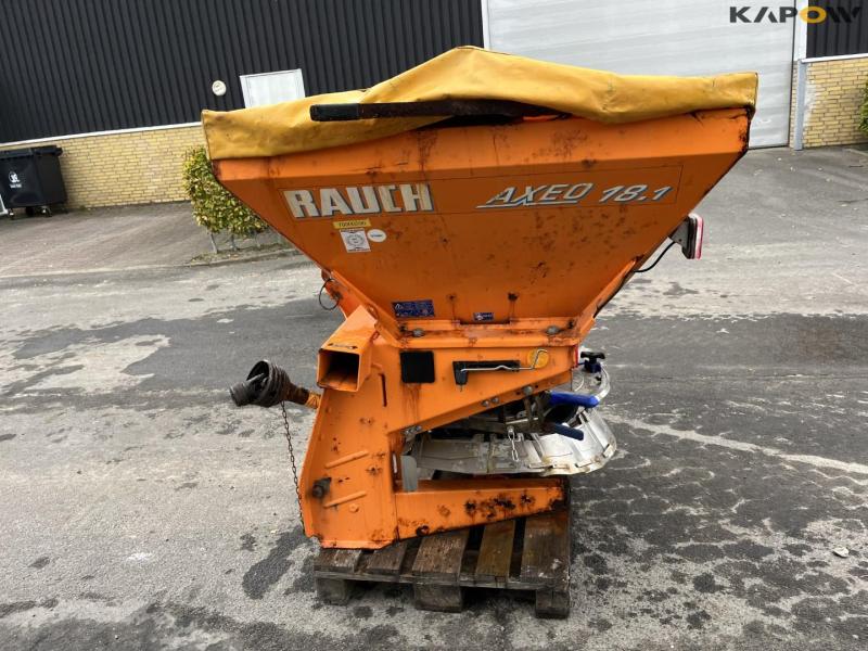 Rauch Axeo 18.1 salt spreader 8
