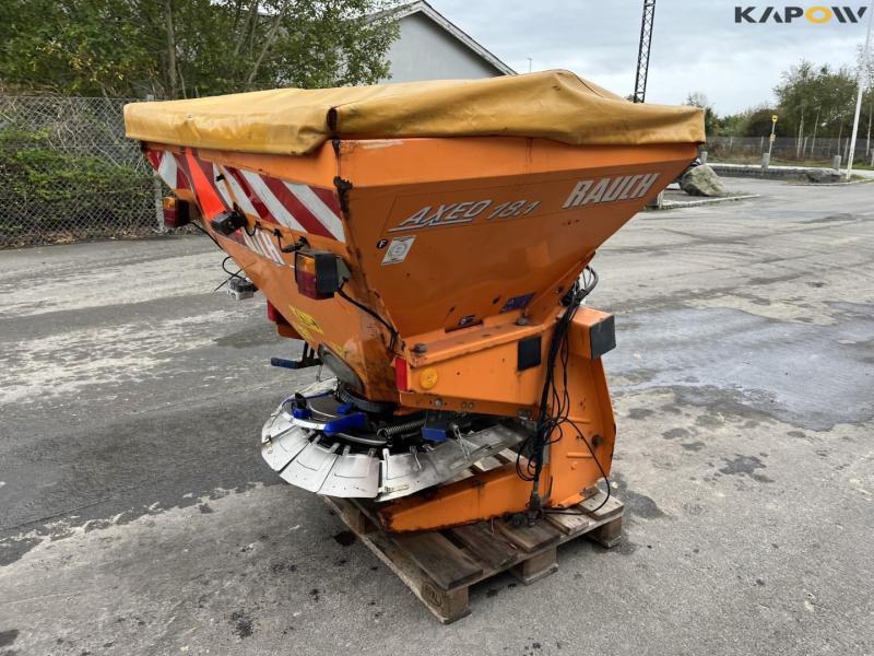 Rauch Axeo 18.1 salt spreader 5