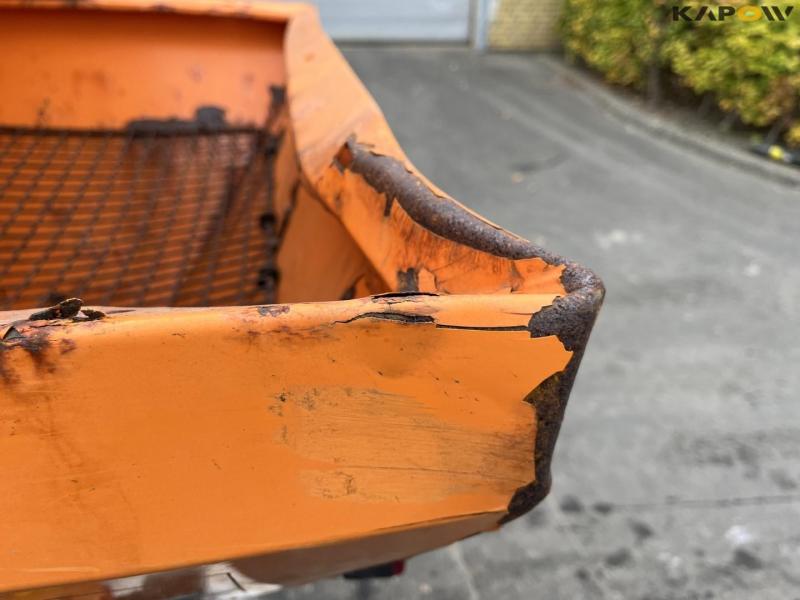 Rauch Axeo 18.1 salt spreader 20