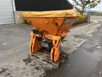 Rauch Axeo 18.1 salt spreader 1