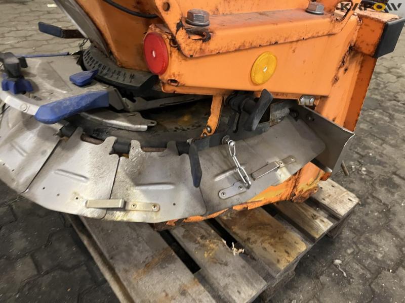 Rauch AXEO 2.1 salt spreader 10