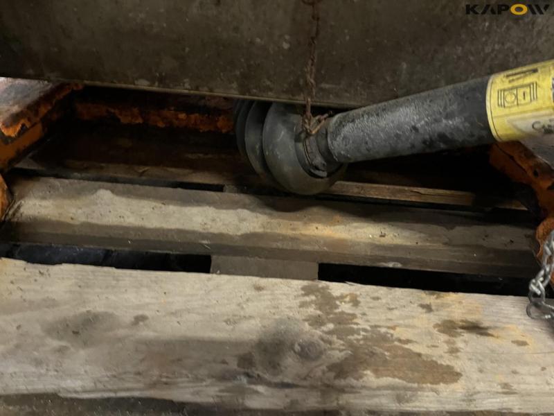 Rauch AXEO 6.1 salt spreader 20