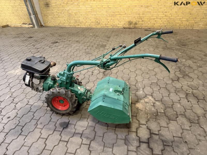 Tool carrier with milling cutter 8