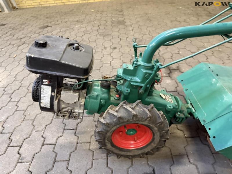 Tool carrier with milling cutter 9