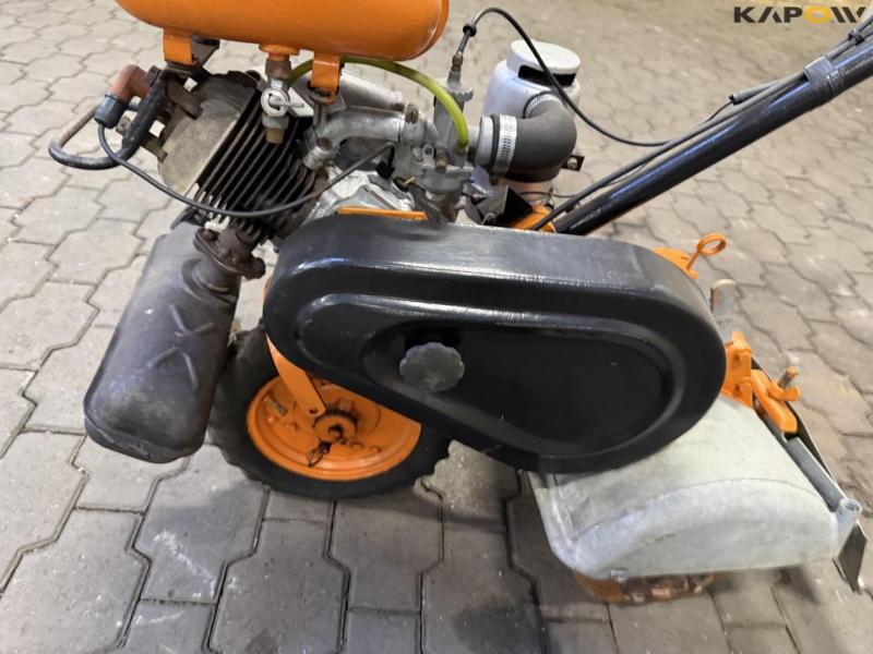 Tool carrier with milling cutter 10