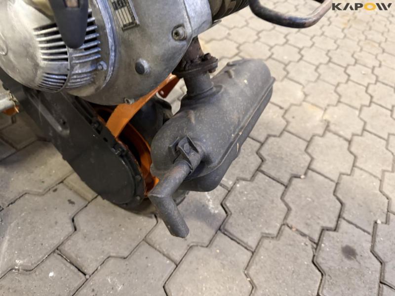 Tool carrier with milling cutter 16