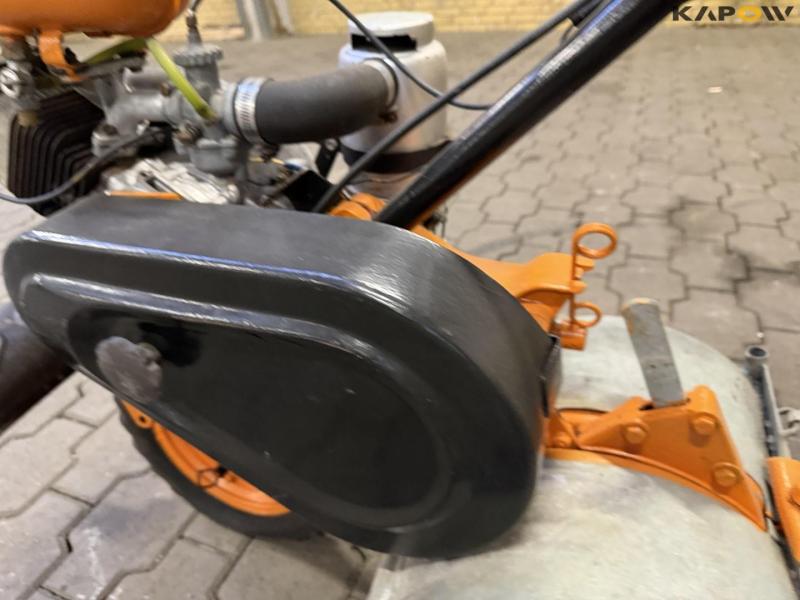 Tool carrier with milling cutter 19