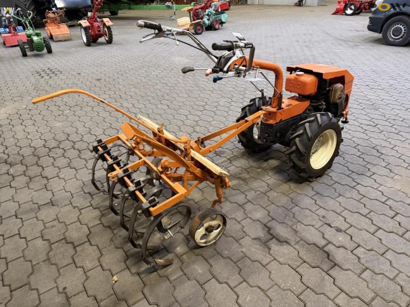 Tool carrier with harrow 5
