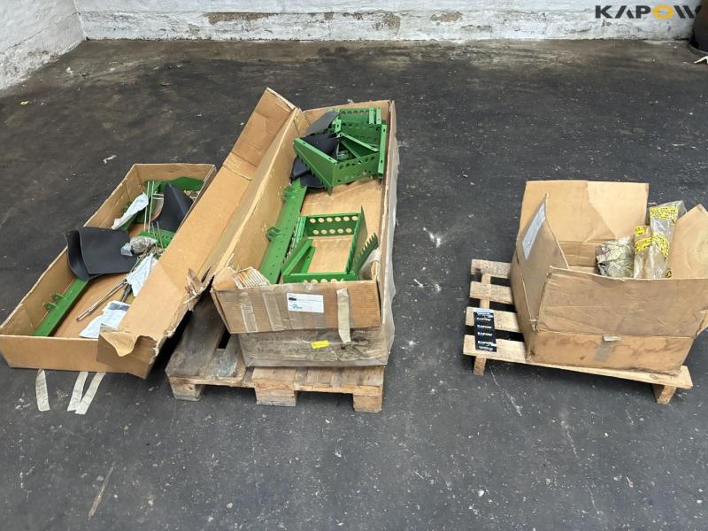 Pulley and shaker equipment for John Deere combine harvester 2