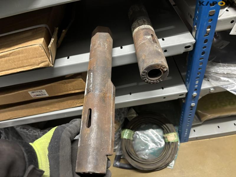 Renault/Claas spare parts - new 26