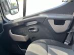 Renault Master van 38