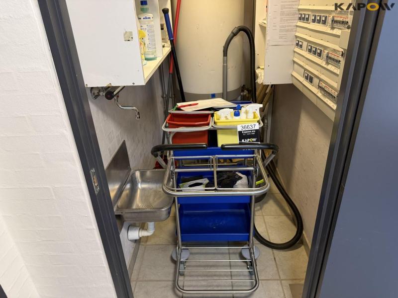 Cleaning equipment 1